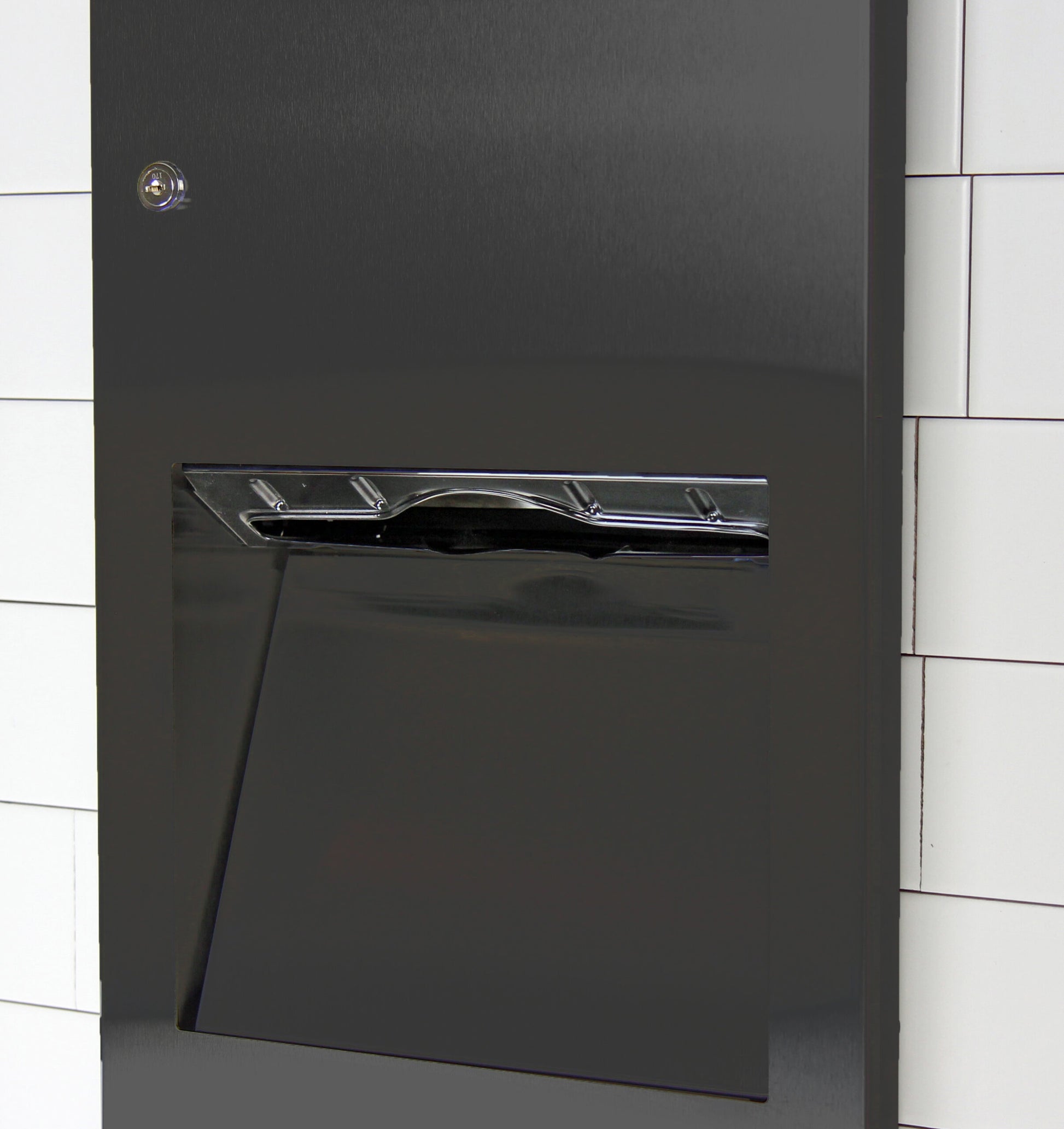 Frost Matte Black Combination Wall View